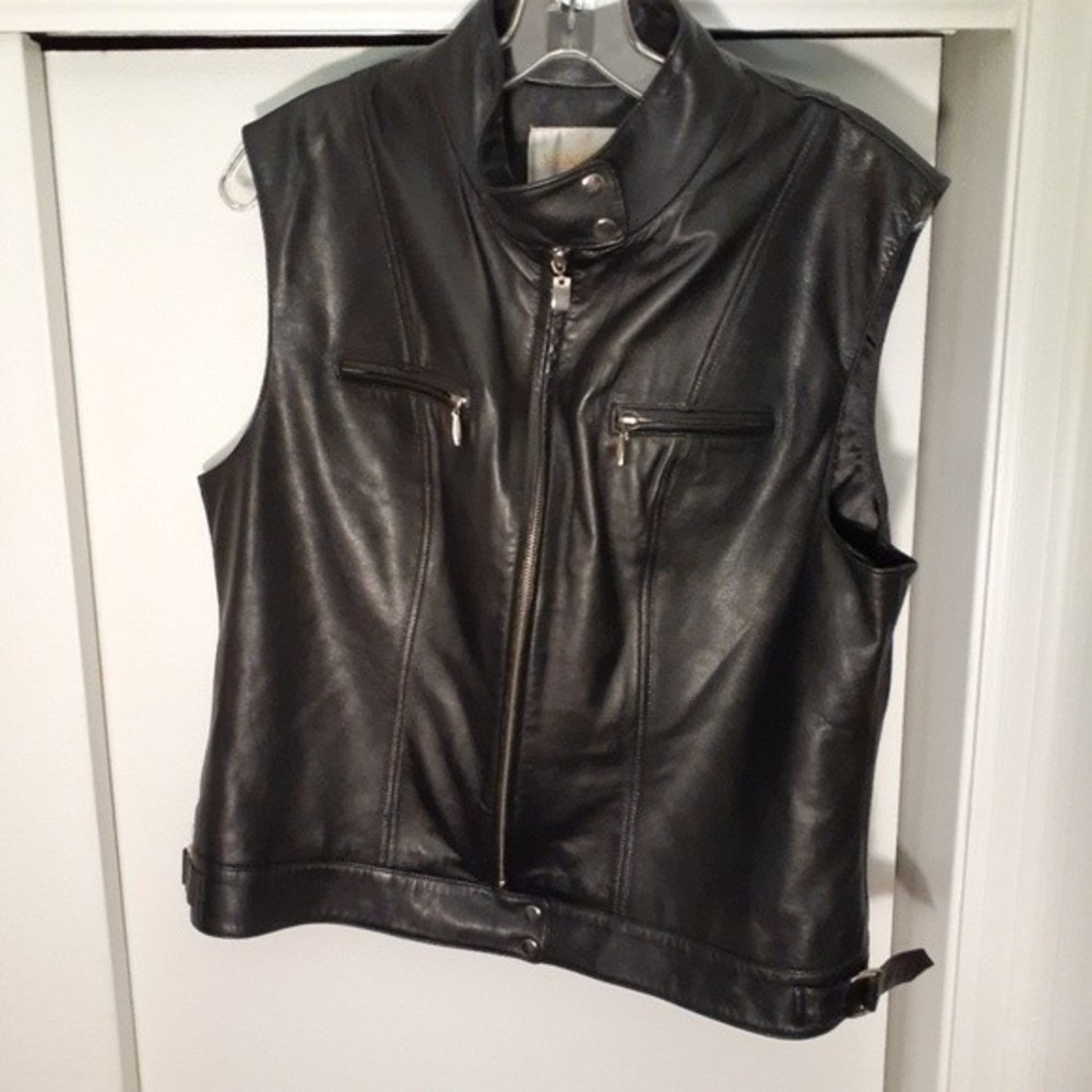Vintage black Moto vest genuine leather XL motorcycle jacket style vest